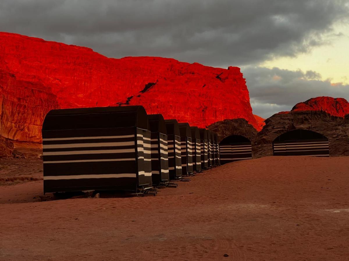 Wadi Rum Desert Adventures ภายนอก รูปภาพ