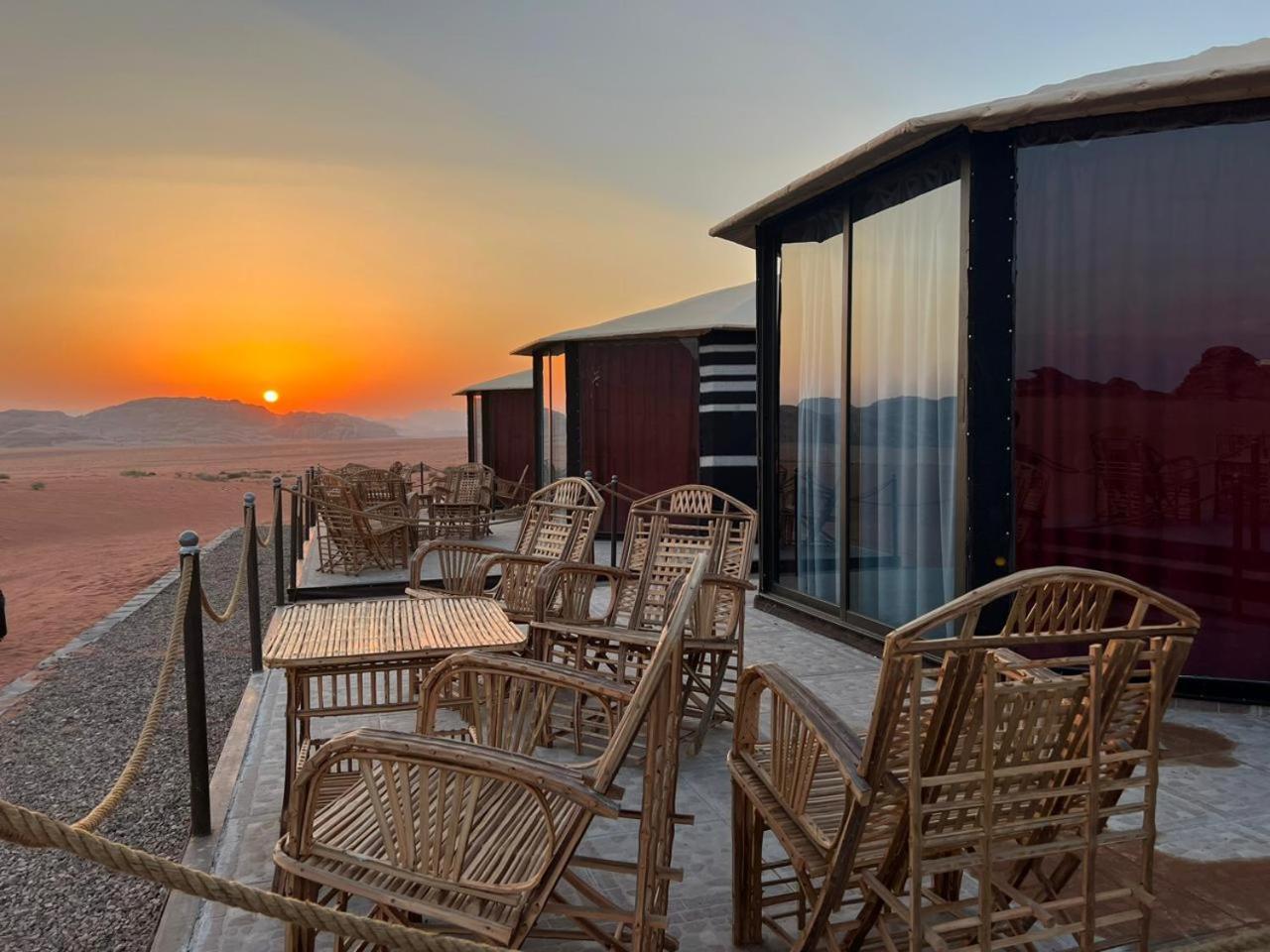 Wadi Rum Desert Adventures ภายนอก รูปภาพ