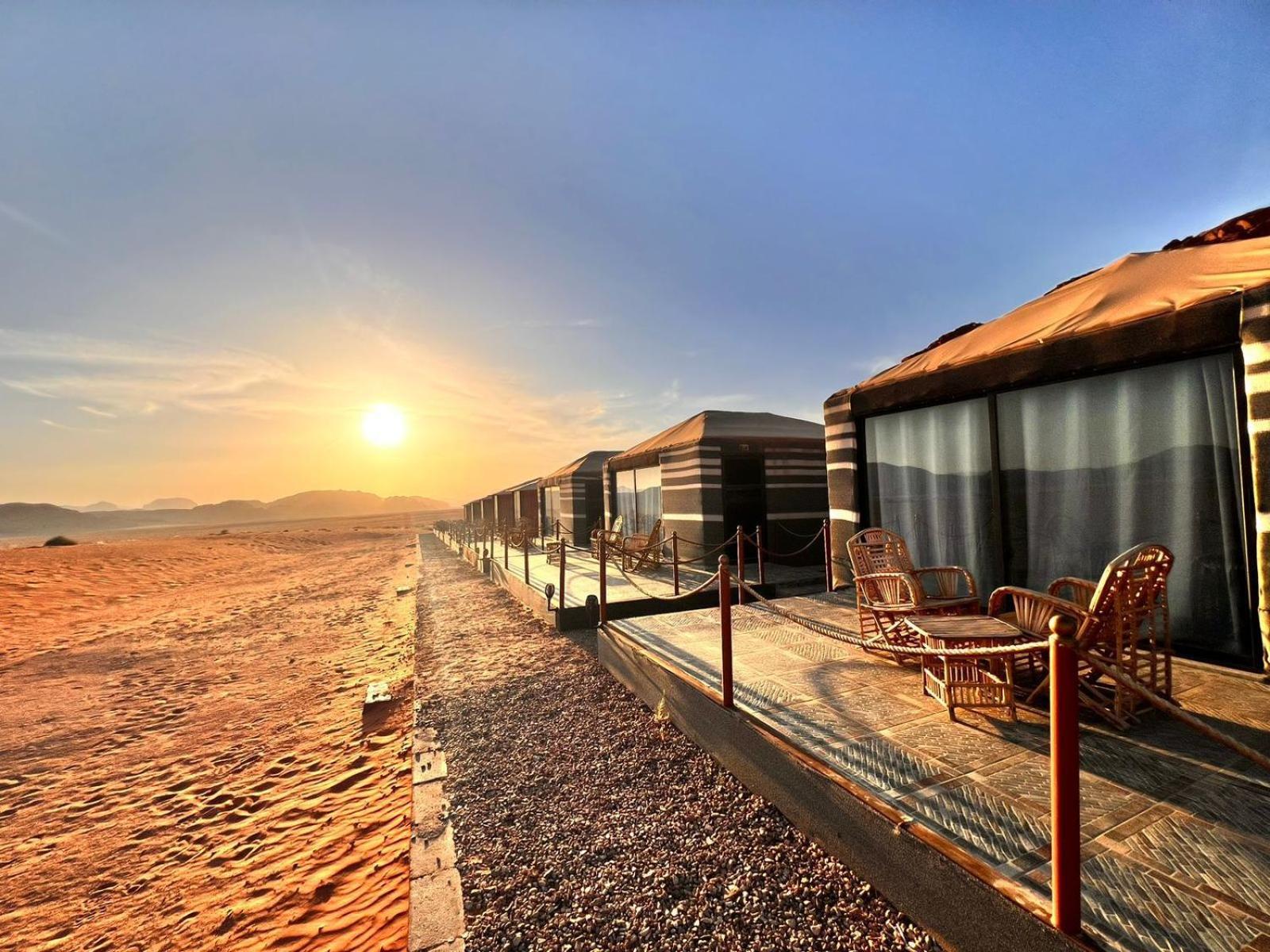 Wadi Rum Desert Adventures ภายนอก รูปภาพ