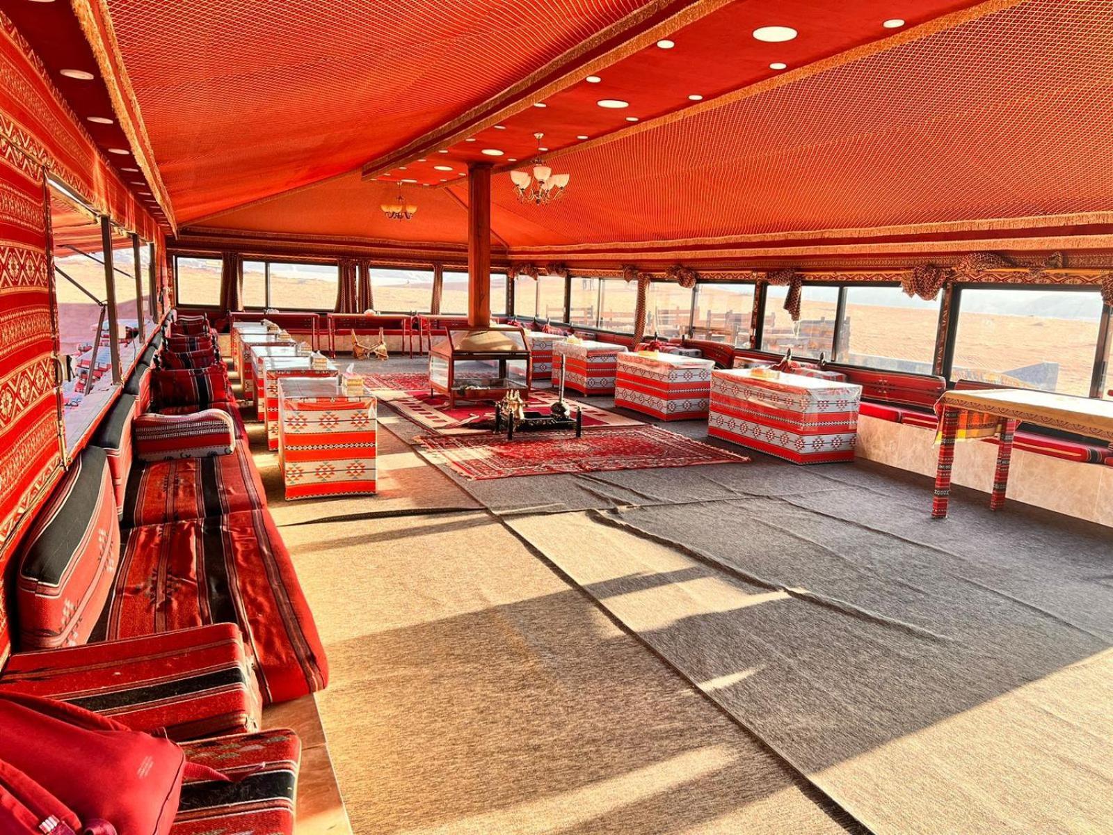 Wadi Rum Desert Adventures ภายนอก รูปภาพ