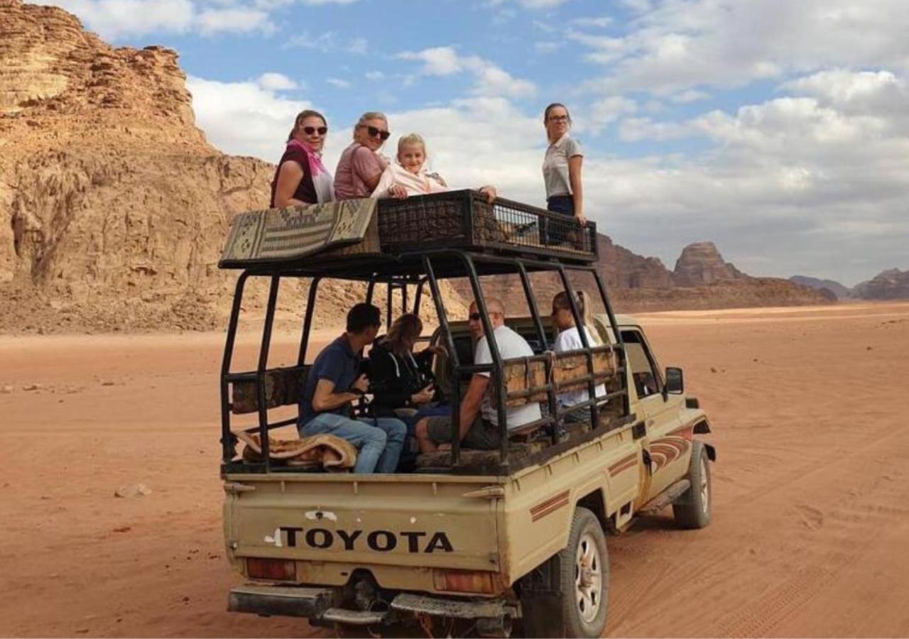 Wadi Rum Desert Adventures ภายนอก รูปภาพ