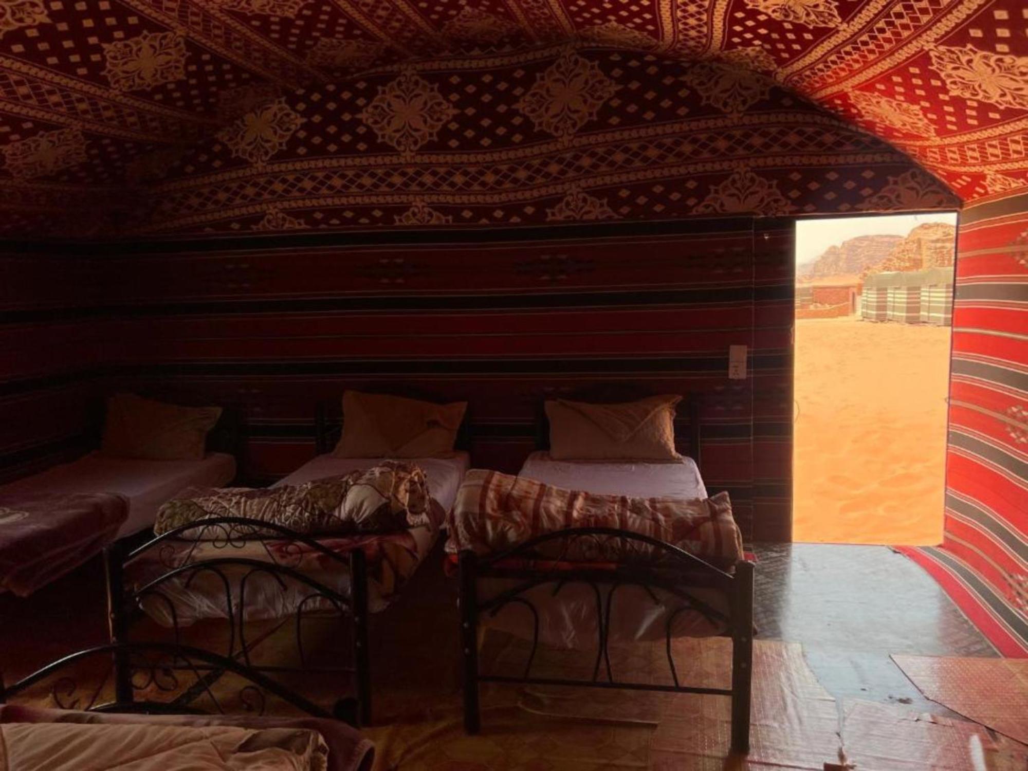 Wadi Rum Desert Adventures ภายนอก รูปภาพ