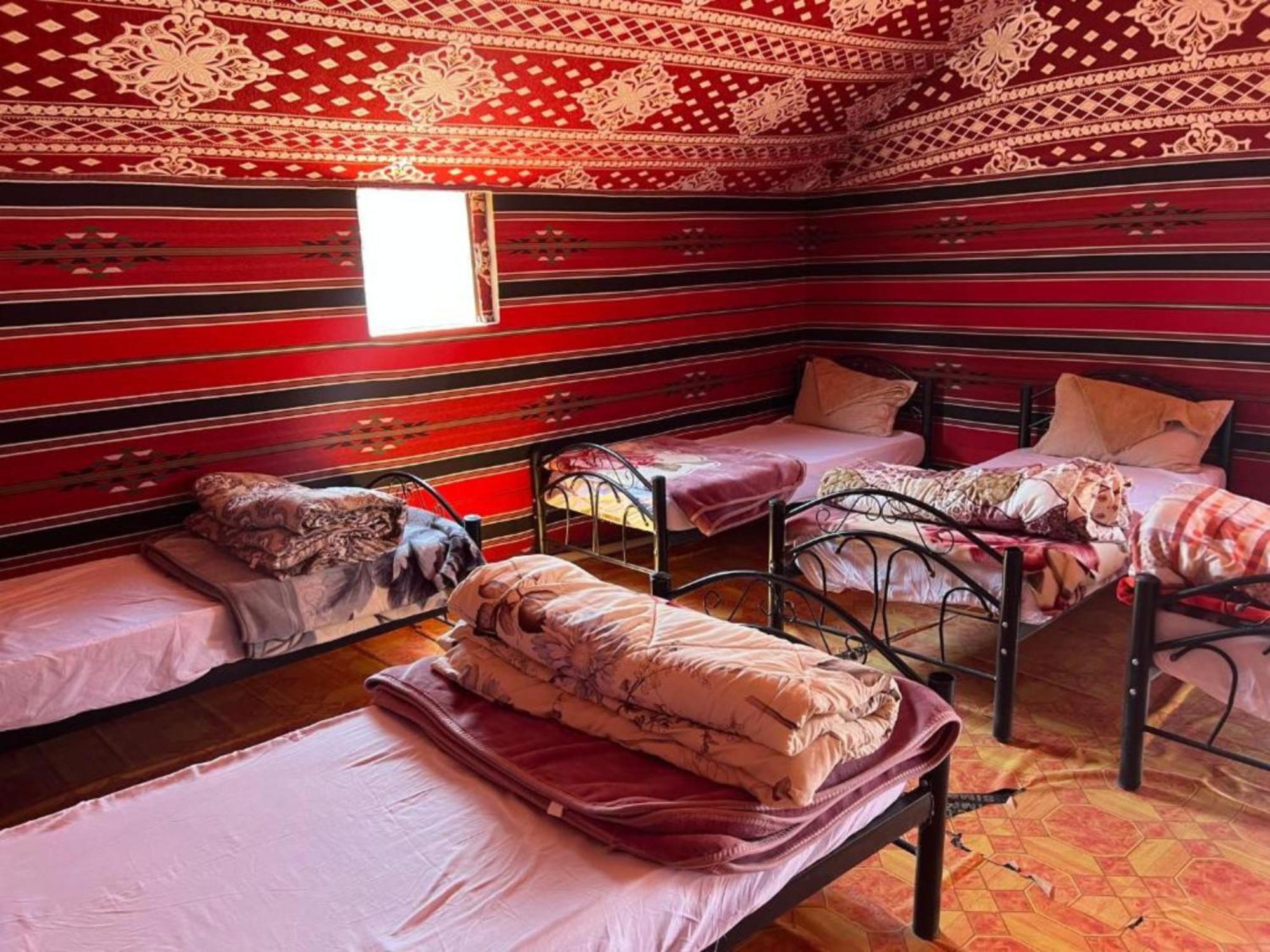 Wadi Rum Desert Adventures ภายนอก รูปภาพ